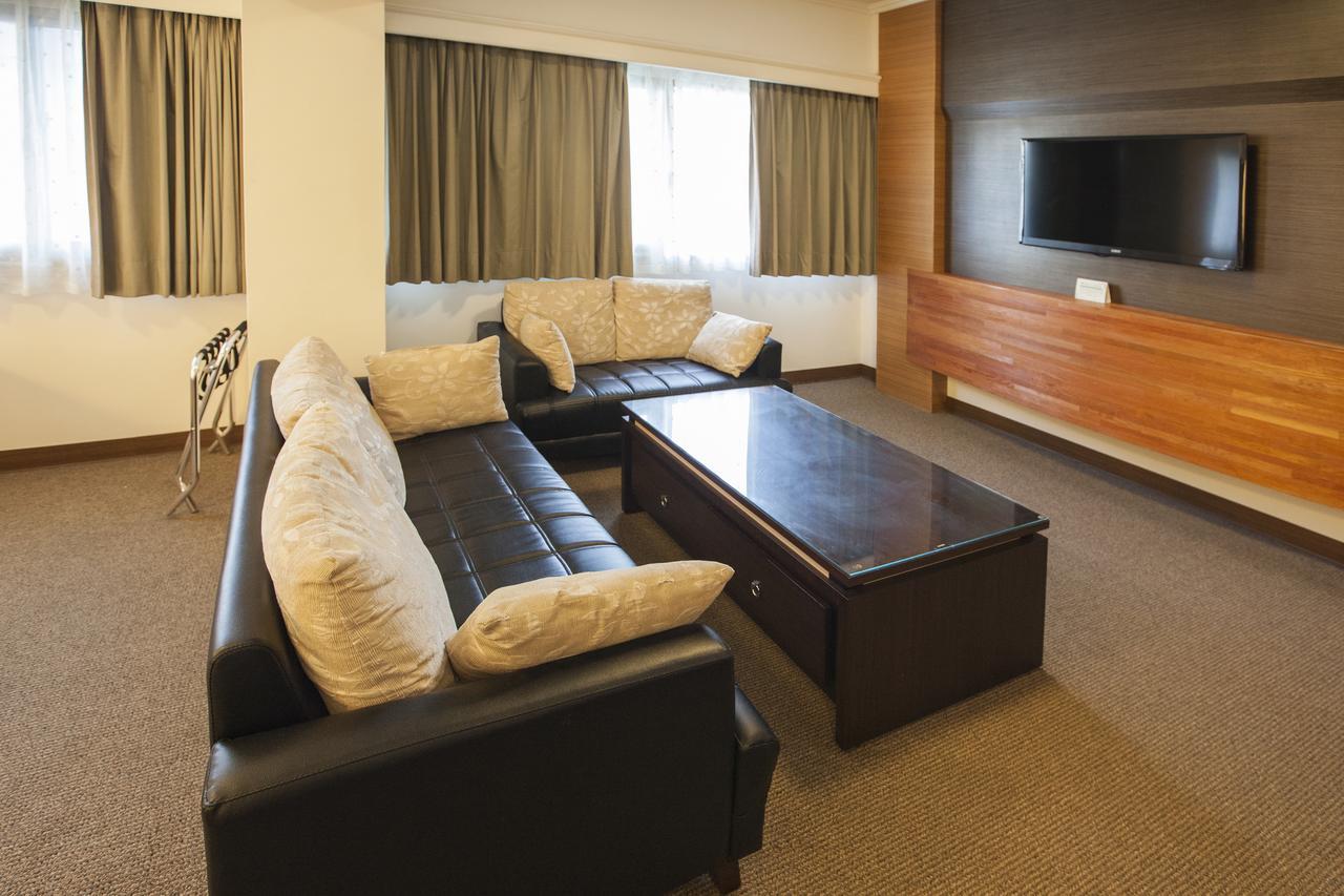 Ful Won Hotel Taichung Exterior foto